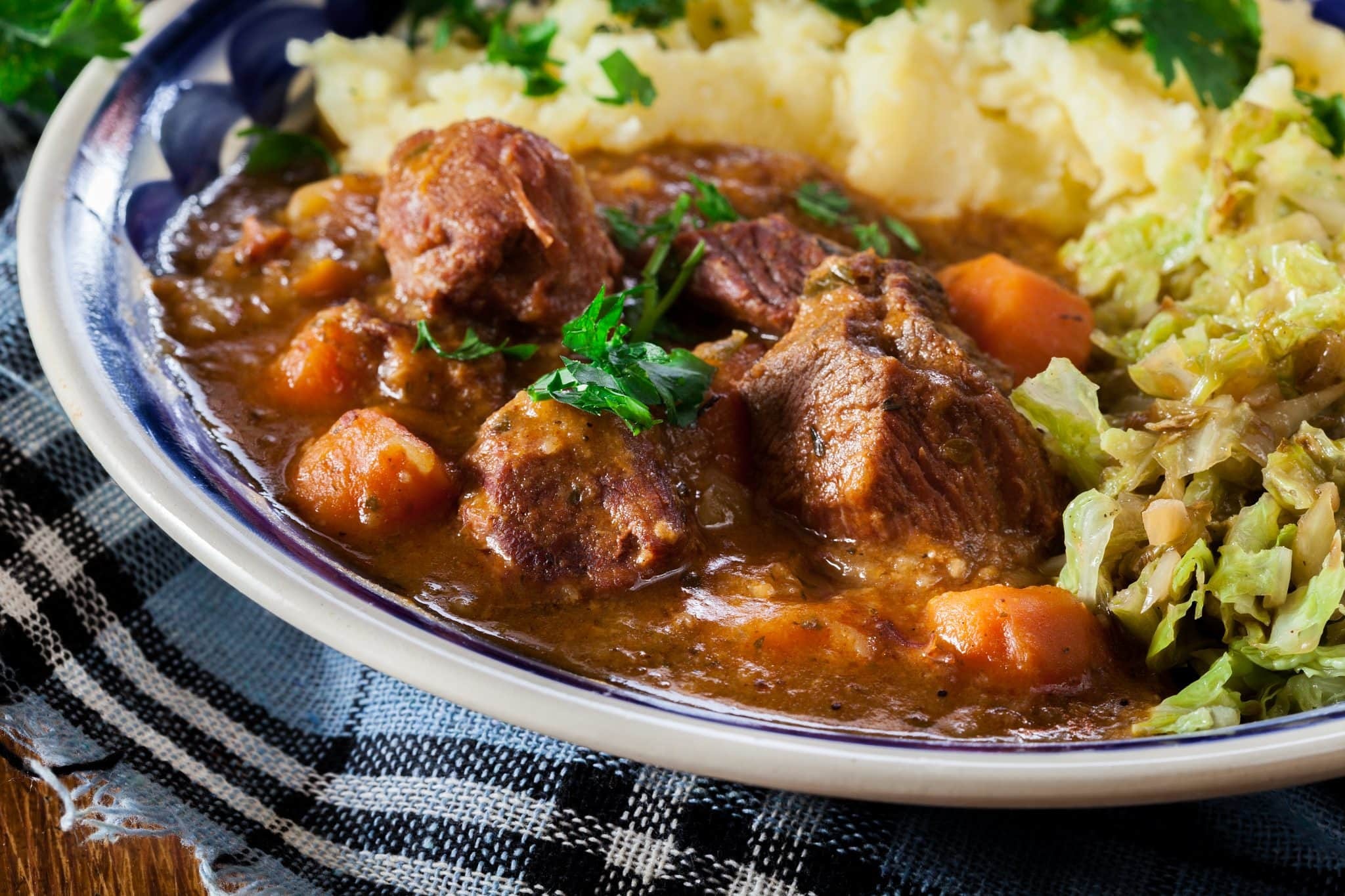 Image of beef stew in a bowl