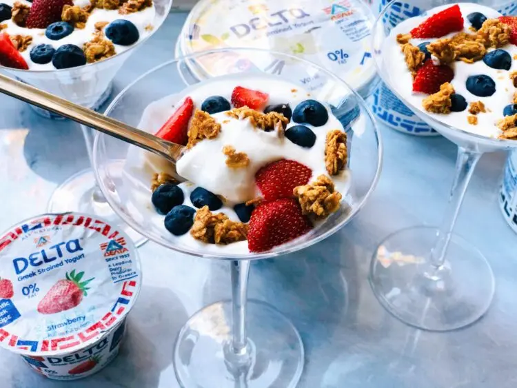 image of a greek yogurt parfait