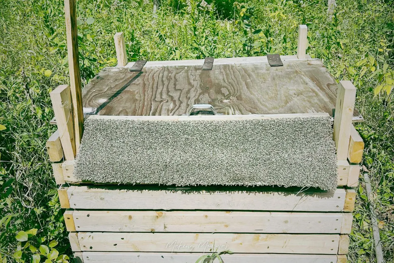 image of a wooden compost bin