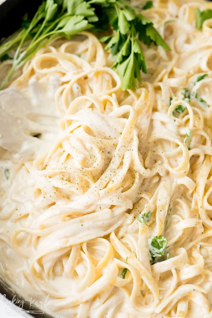 image of creamy one pot pasta alfredo