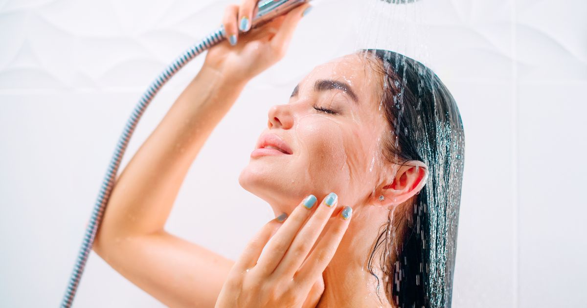 How to Sneak in a Shower When You Are a SAHM - Making Mommas